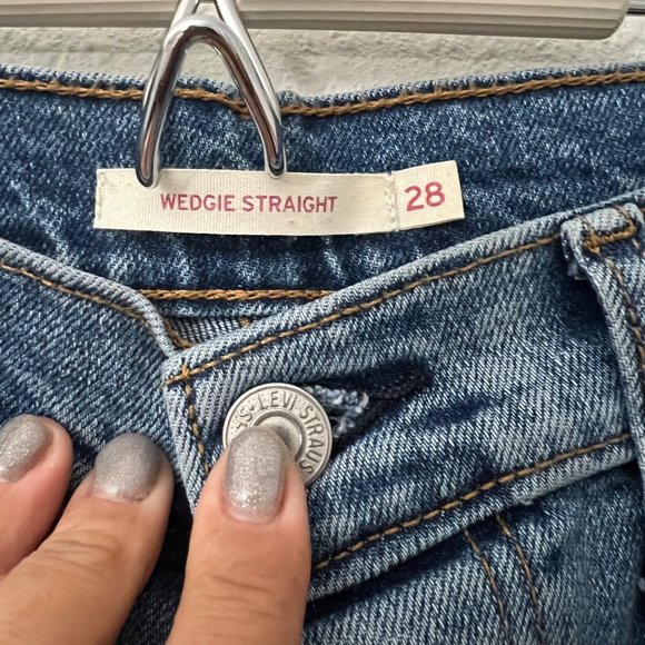 Levis Medium Wash Wedgie Straight High Rise Denim Button Fly Jeans Size 28 - Picture 4 of 7
